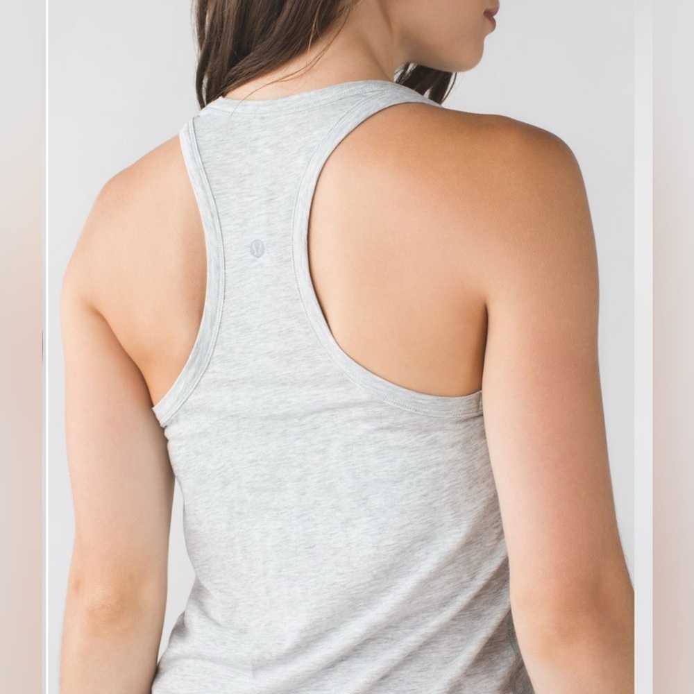 Lululemon Modern Racerback in Heather Light Grey - Size 6 - Picture 5 of 8